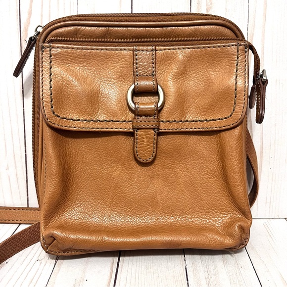 Fossil Handbags - Fossil Y2K Brown Leather Crossbody Travel Multi Pocket Purse